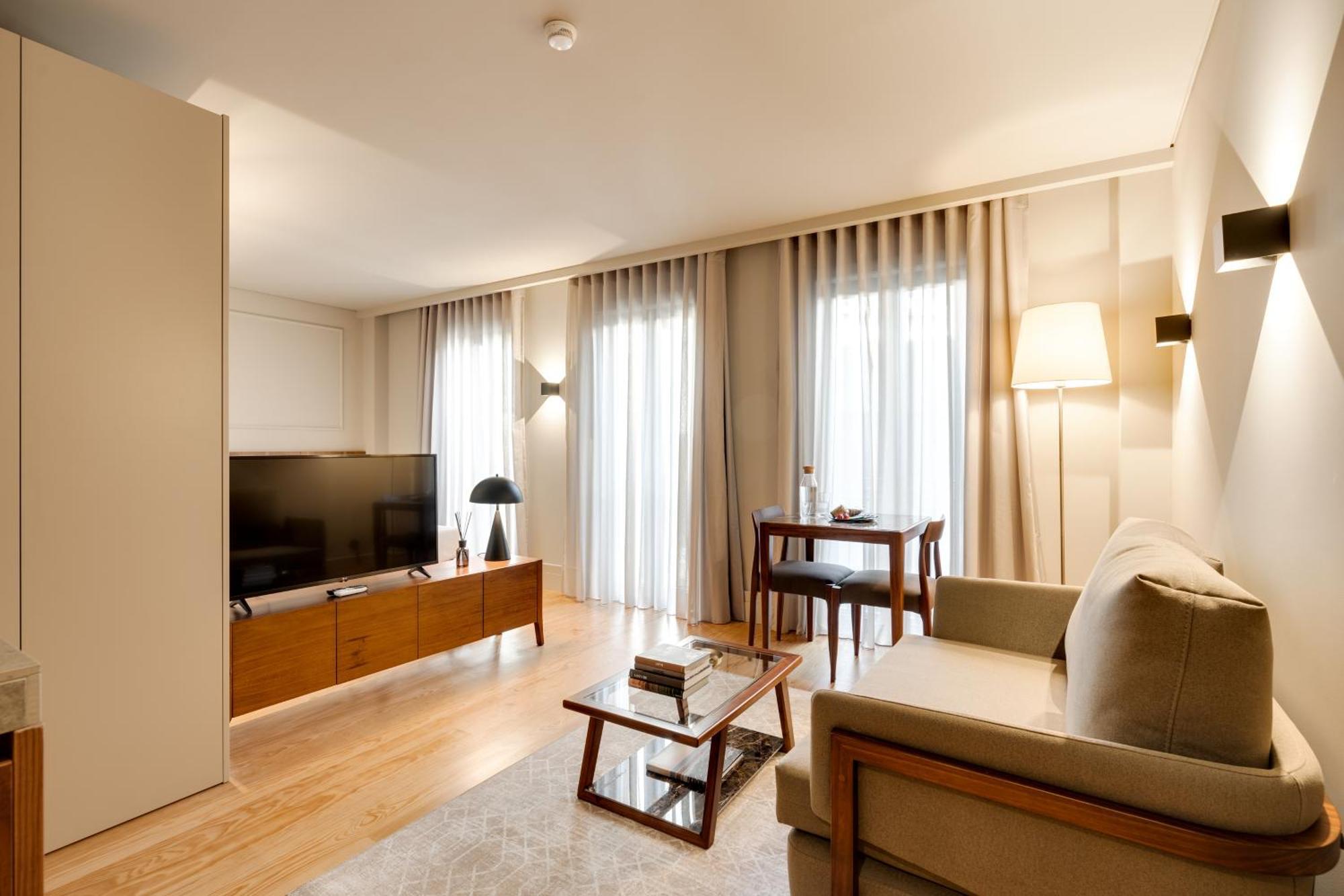 Avus M Suites And Apartments By Da'Home OOporto Exteriör bild